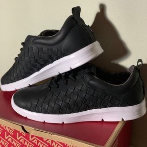 New Men’s Vans Tesella Sneakers